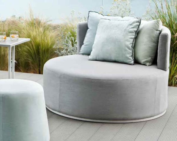Sillón de jardín redondo de estilo pop, con tejido Sunbrella «Balangan Beach»