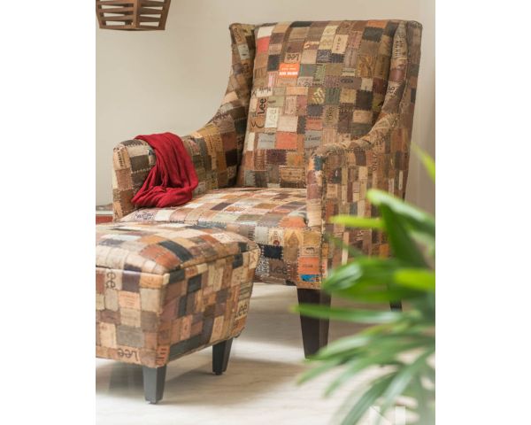 Sillón bergère 100 % único, de tela reciclada y madera «Pop Vintage»