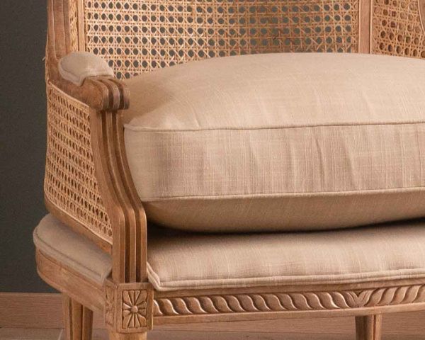 Sillón de mimbre y madera tallada con un estilo vintage chic «Legacy»
