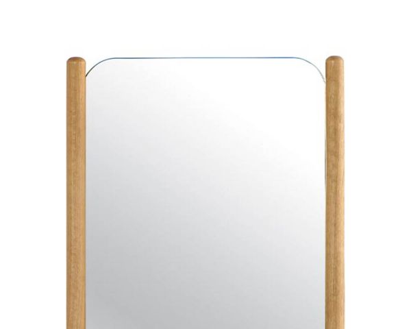 Espejo con marco de roble aceitado y diseño minimalista