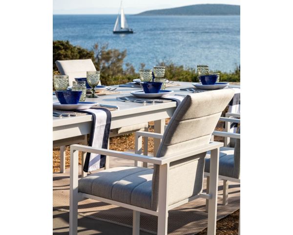 Silla de jardín moderna de tela Sunbrella y aluminio blanco «Terrasse»